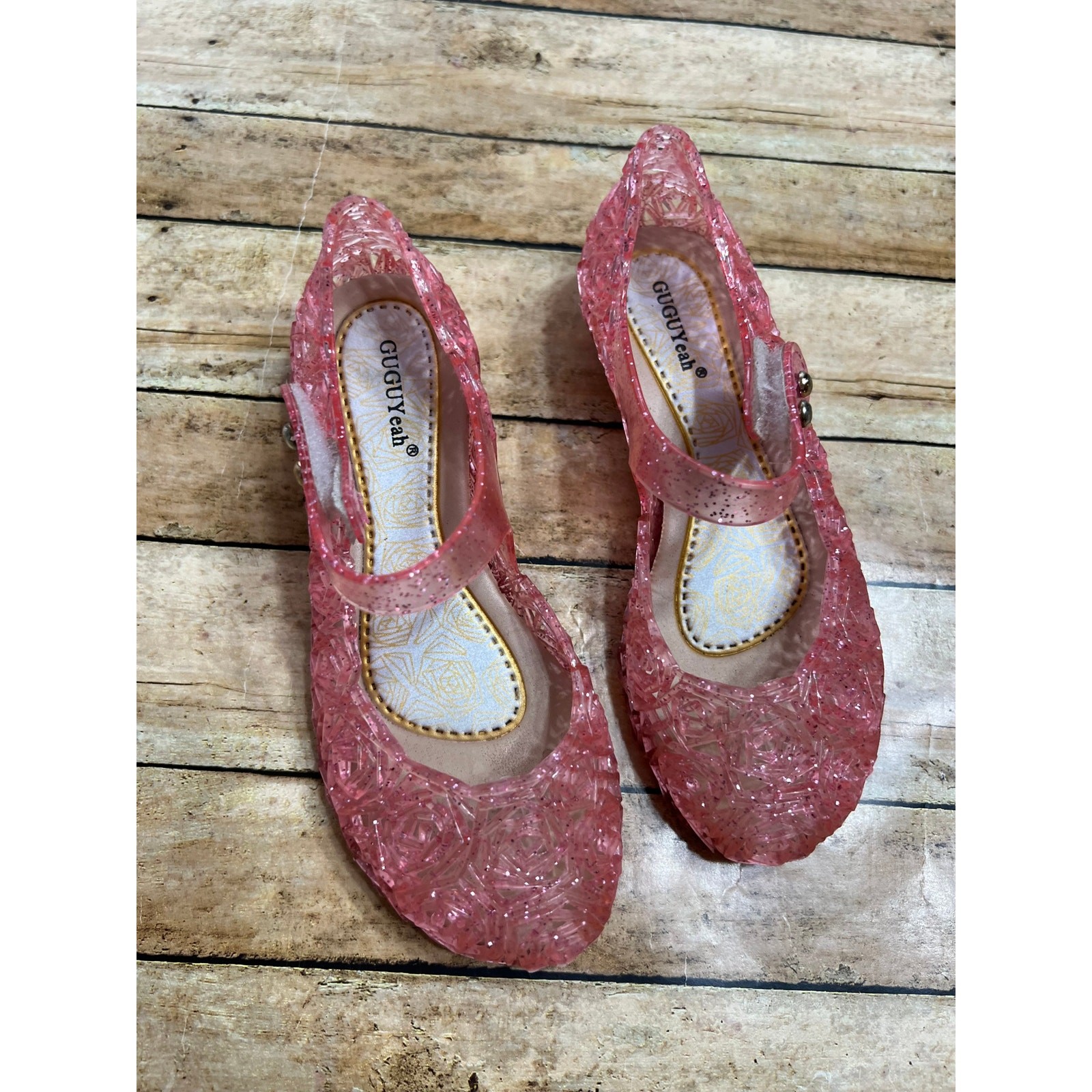Eu 28/ Us 9 (fits Like Mini Melissa 10)
