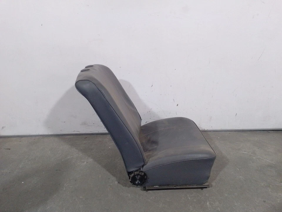 7700710690 LINKER VORDERSITZ / 7700710690 / 5416270 FÜR RENAULT 4 BERLINA/FAMILI - Bild 2 von 4