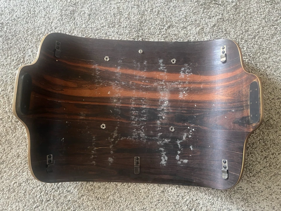 Carcasa de asiento de salón Eames Foto 4 de 4