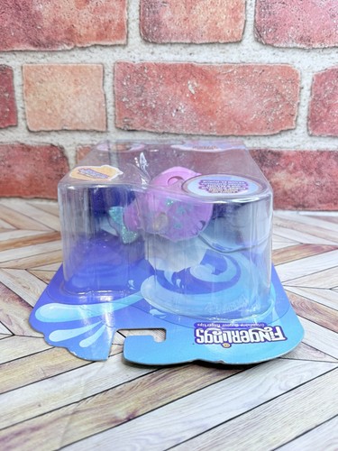 Fingerlings Baby Narwhal Nelly The Light Up Mood Unicorn by WowWee ! New - Picture 8 of 19