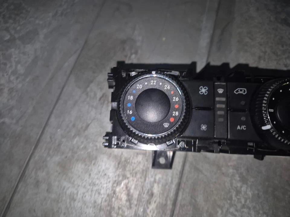 Comando Di Controllo Clima Elettronico Per Mercedes Sprinter W906 2016 - Imagen 2 de 4