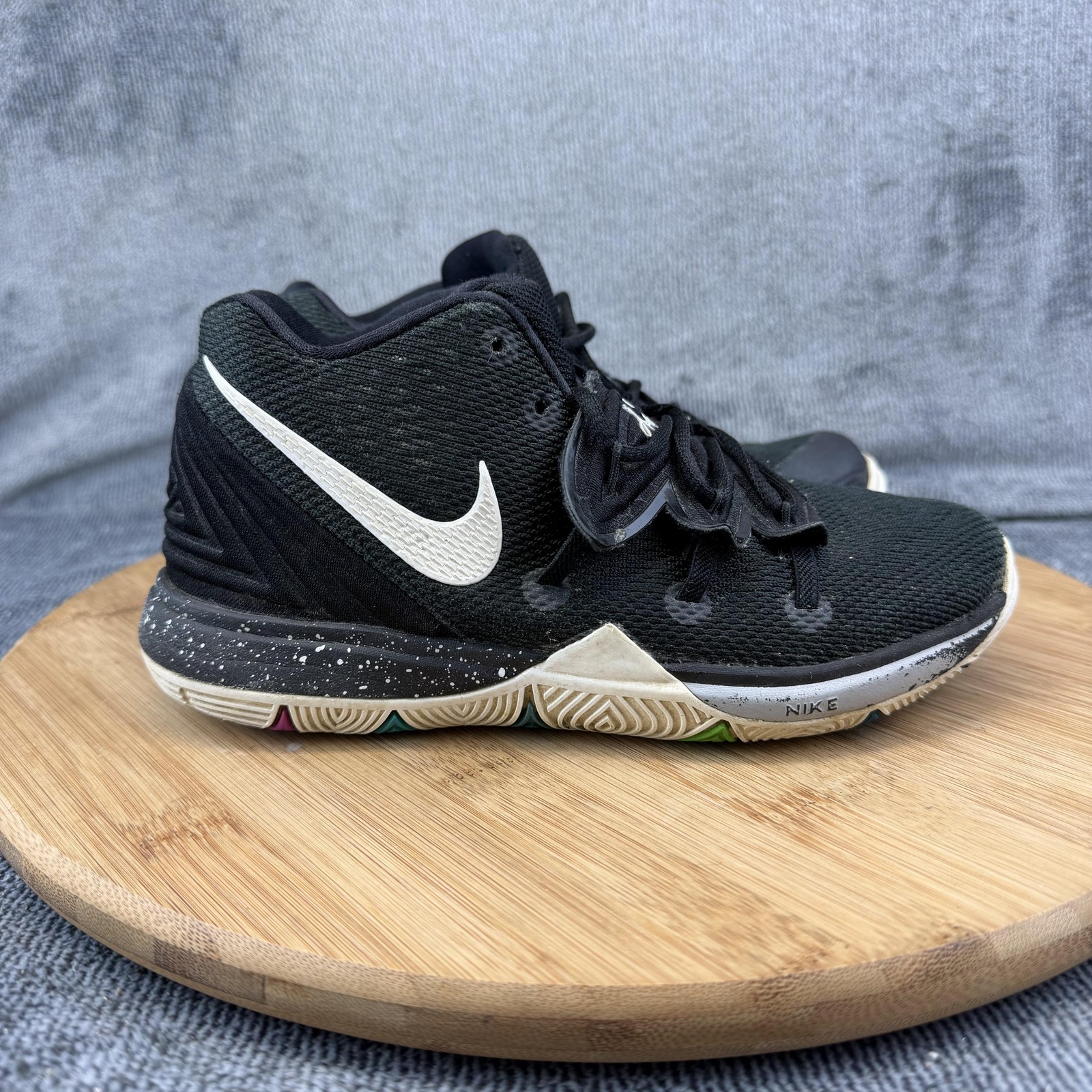 Youth Size 1y Black White Basketball Multi Color Aq2458-901