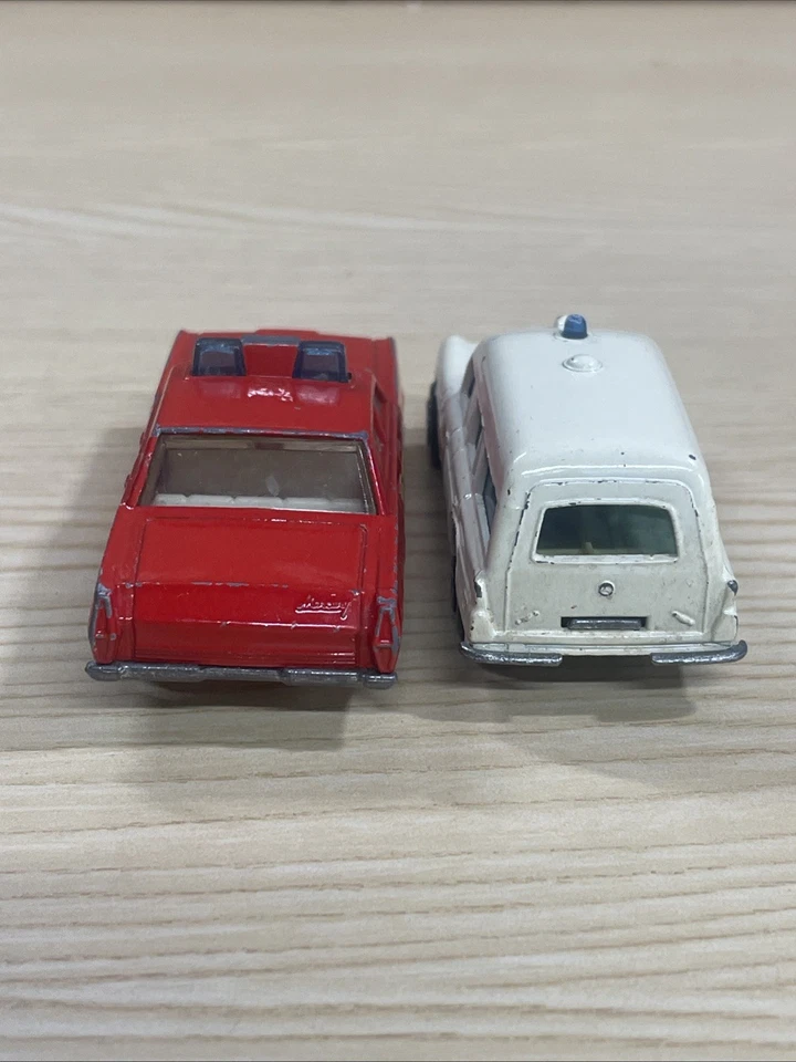 Matchbox Lesney TP- 10 MERCEDES BENZ AMBULANCE Blue Windows / MERCURY Fire 1/64 - Image 4 of 4