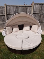 Round Garden Day Bed With Canopy And Cushions