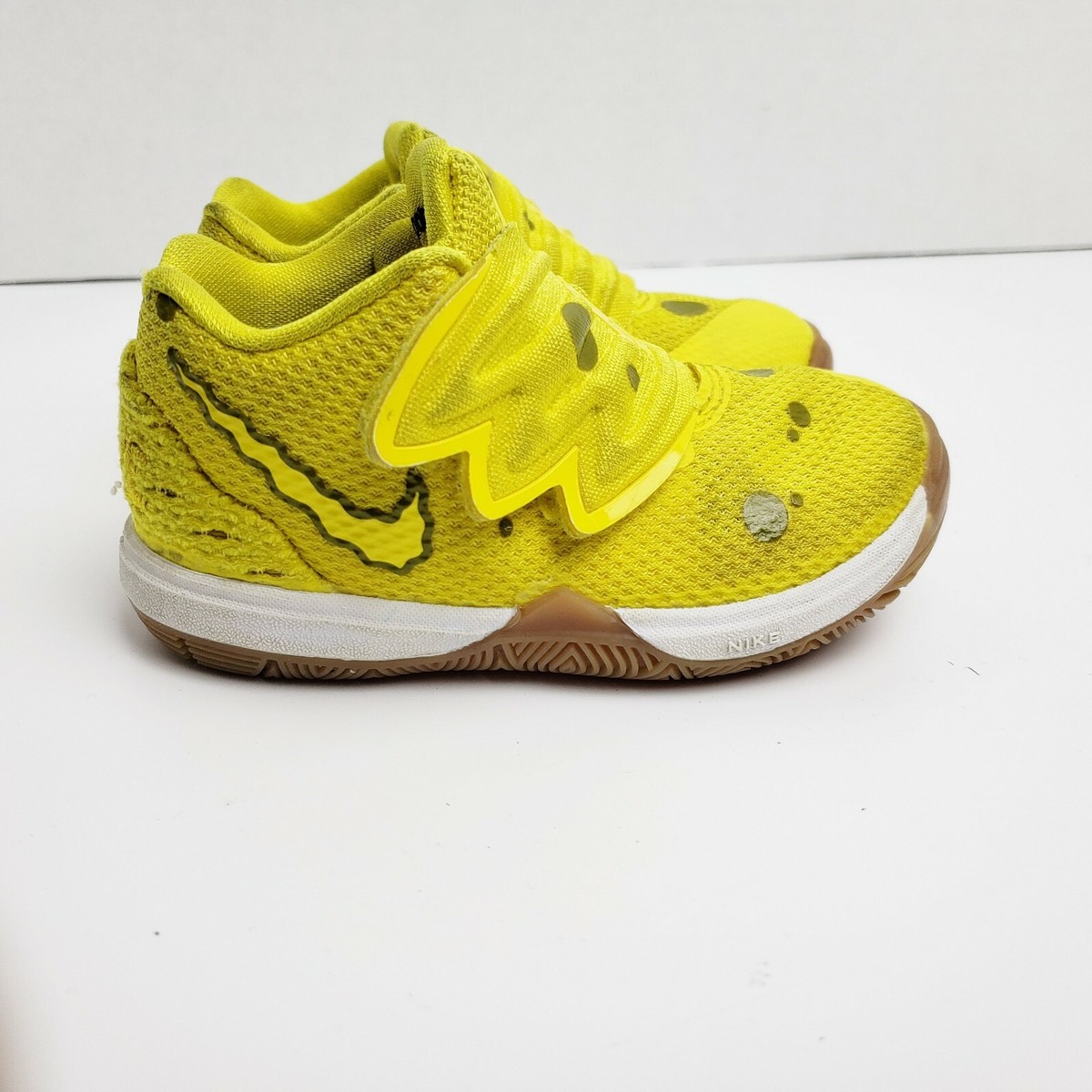 Yellow Kyrie Irving Shoes Spongebob Kyrie Irving Spongebob Shoes