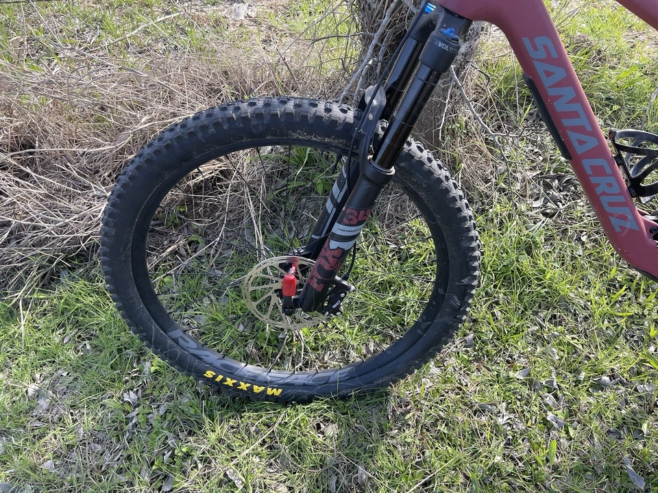 Bicicleta de montaña Santa Cruz 5010 C S grande 27,5  Foto 4 de 4