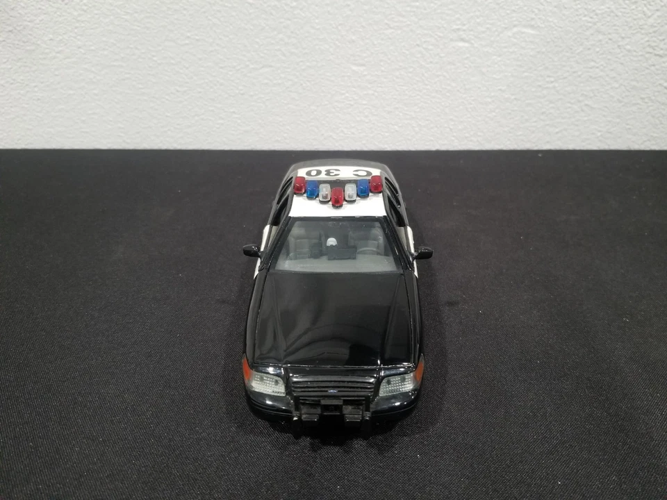 CLASSIC METAL WORKS CALIFORNIA HIGHWAY PATROL 1999 FORD POLICE INTERCEPTOR 1/24 - Image 4 of 4