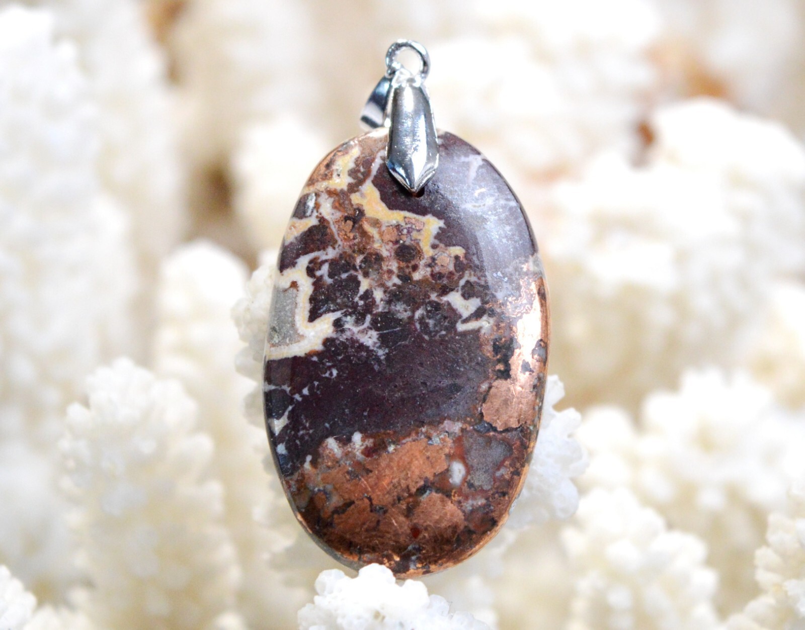 Cuivre natif de 68 carats d'exception sur dolomite pour pendentif de luxe