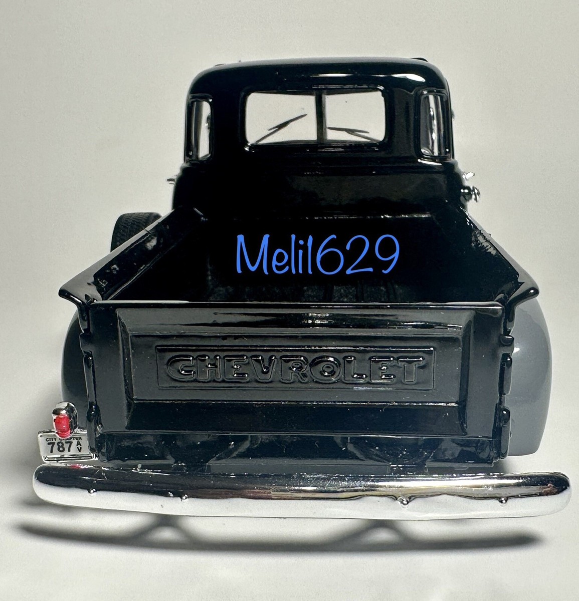 ウェリー 1/24 1953 シボレー 3100 ピックアップ - GREEN 1/24 箱入り ミニカー 1953 CHEVROLET 3100 PICK UP ライト