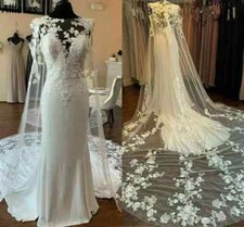 Elegant Mermaid Wedding Dresses Lace Applique with Cape Covered Bridal Gowns