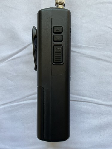 Uniden Handheld CB Radio Professional 40 kanałów Przenośne PRO401HHH TESTOWANE - Zdjęcie 4 z 11