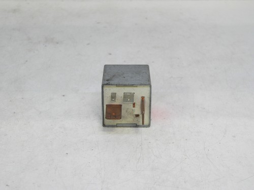 AUDI SEAT SKODA VW RELAY TRNASMITTER RELAIS RELAY CANDLES 357911253A