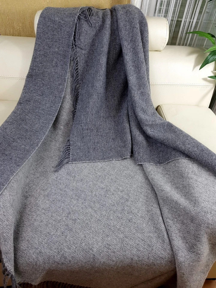 SALE! Wolldecke 100% Schurwolle Wohndecke Decke 140x200cm Hellgrau-Grau - Bild 3 von 4