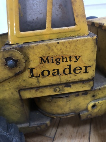 Vintage 1970's Tonka Pressed Steel Front End Loader, Sand Box Construction Toy - Picture 5 of 9