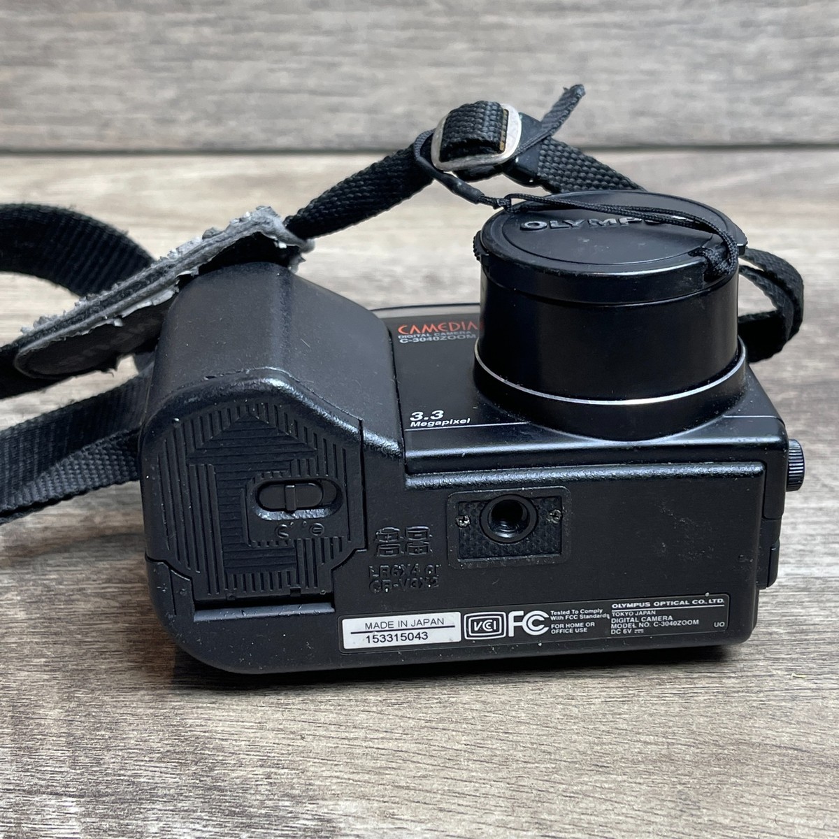 Olympus Camedia C-3040 Zoom Black 1.8