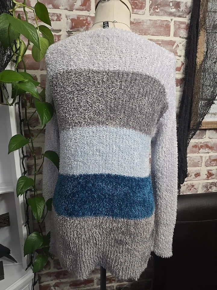 Ellen Tracy 女式毛衣,尺寸 L,蓝色灰色条纹长袖 — 第 4/4 张图片