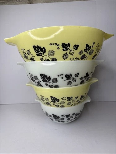 4 Vtg PYREX Gooseberry Yellow, Black & White Cinderella Mixing Bowls Set nesting