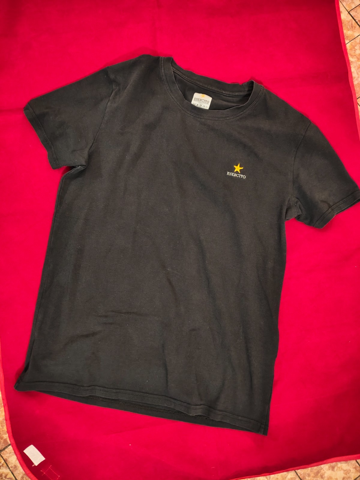 t-shirt marca Esercito originale usata tg. S nera cotone elasticizzato UNISEX