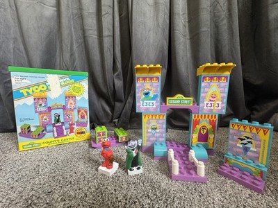 1991 Tyco Pre-School Super Blocks Duplo Sesame Street Count's Castle Play Set