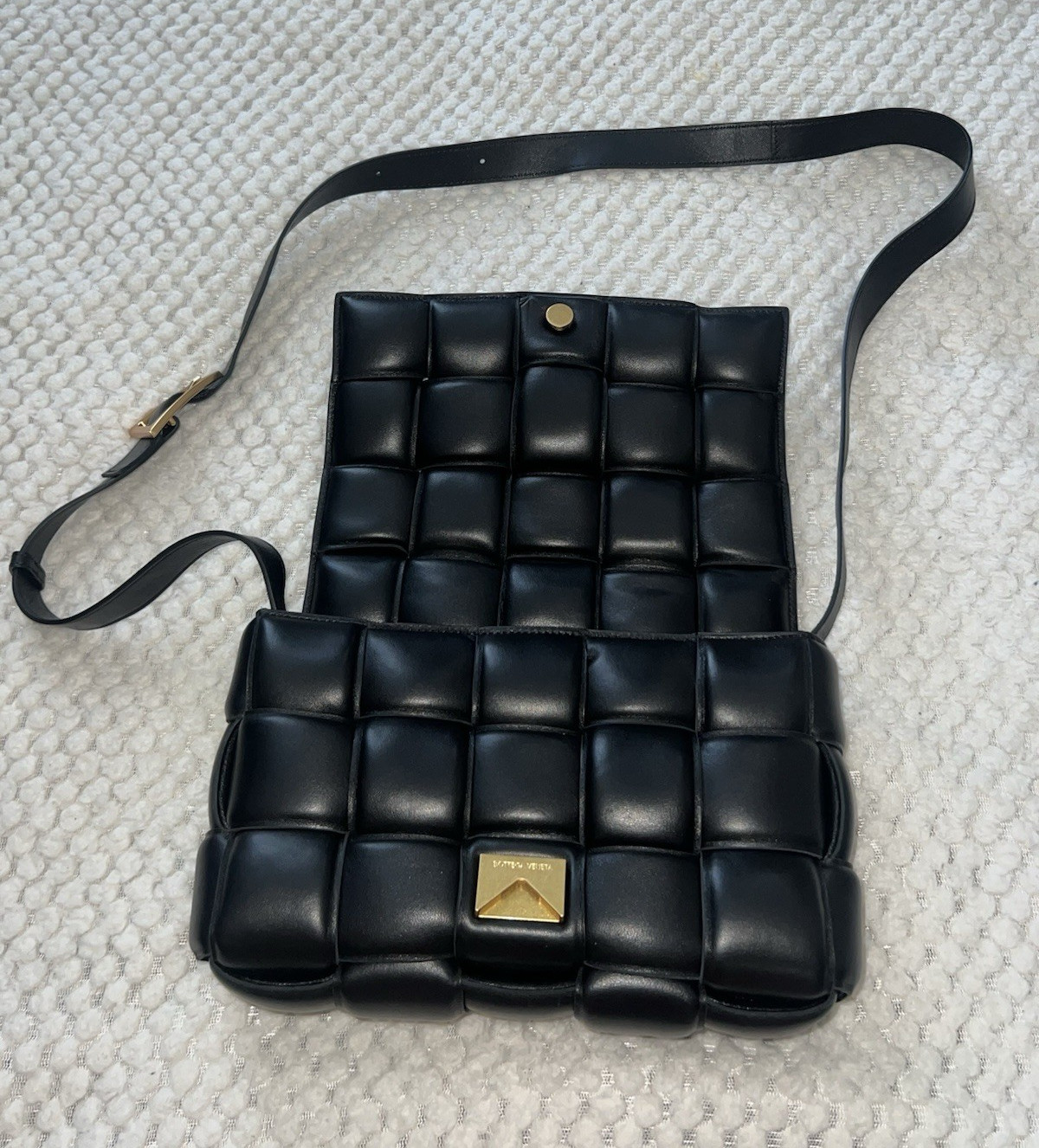 Bottega Veneta Padded Cassette Series 15-Grid Intreccio