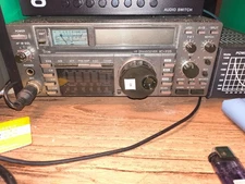 icom ic-735