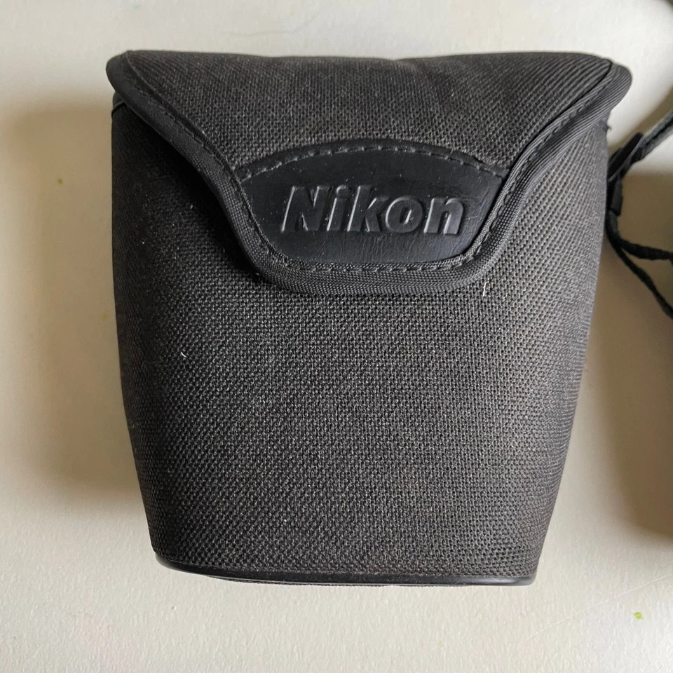 Binoculares Nikon Travelite 8x25 5.6 CX de colección edición L.L.Bean con estuche negro Foto 2 de 4