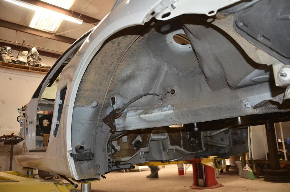 Левая задняя четверть панели водителя подходит для Porsche Cayman 06–08 годов выпуска - Изображение 4 из 4