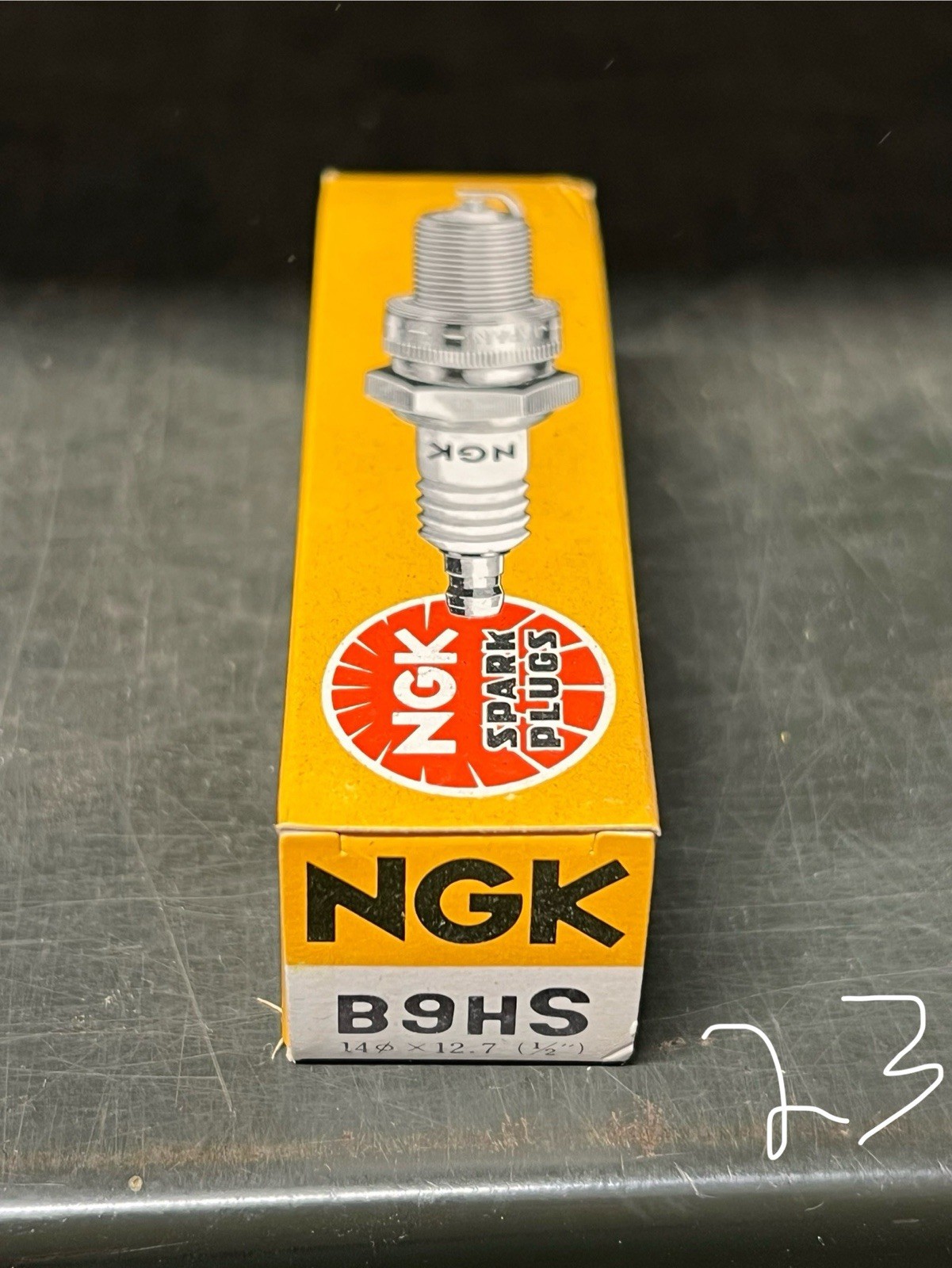B9HS NGK Spark Plug NEW