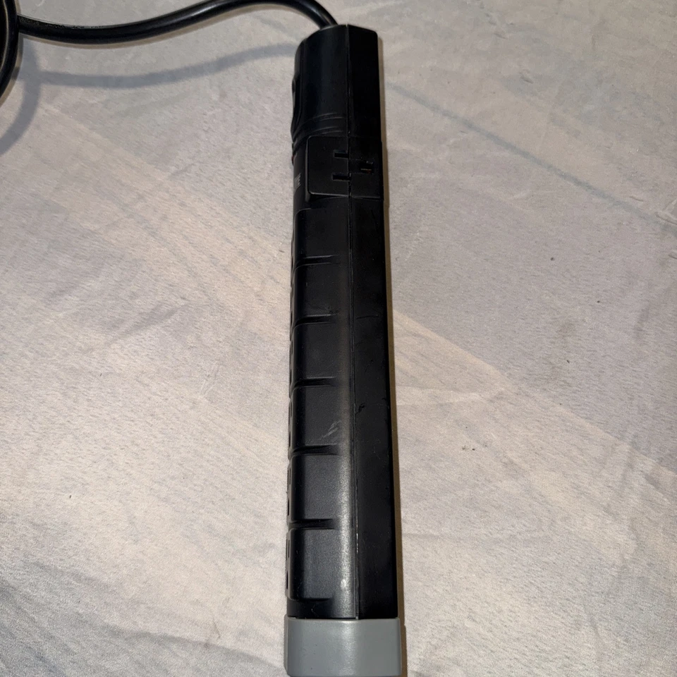 Tripp Lite Protect It! TLP806TEL 8 Outlets Surge Suppressor - Image 3 of 4