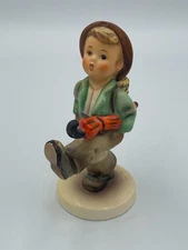 M.J. Hummel “Globe Trotter” Figurine – Goebel W. Germany – Hum 79