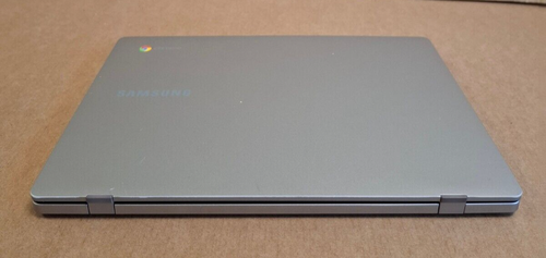 SamsungGalaxy Chromebook 11.6" (64GB eMMC, Intel Celeron N4500, 1.10GHz, 4GB RAM - Zdjęcie 7 z 10
