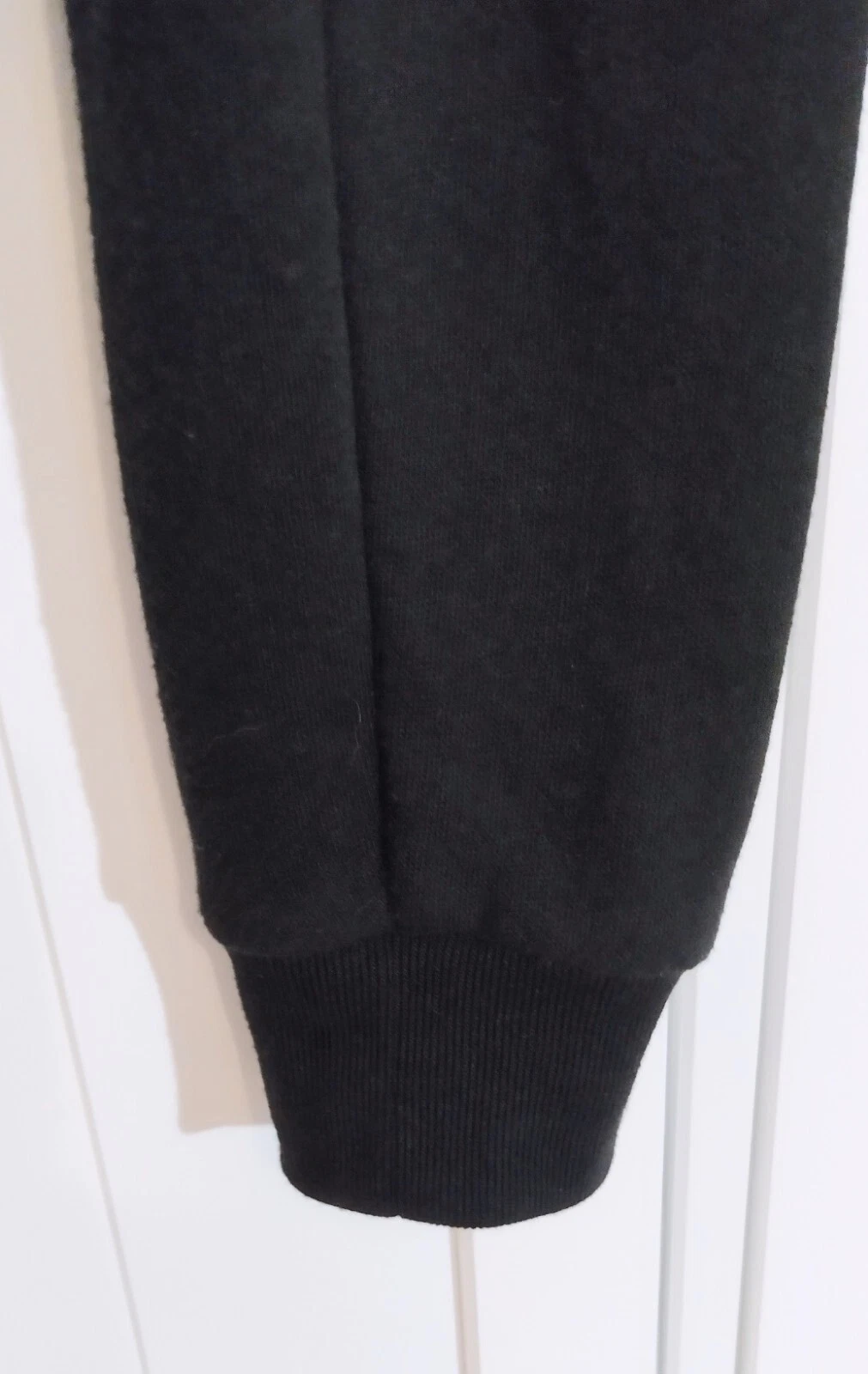 UNDERCOVER Maglione pullover donna adolescente Victoria’s Secret rosa nero con cappuccio taglia XS OTTIME CONDIZIONI