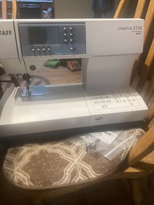 Pfaff creative 2124 Sewing/embroidery Computerized Machine