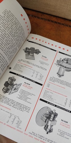 1950's Varian Associates ~ Catalog ~ Oscillators & More ~ 36 pages - 第 7/12 張圖片