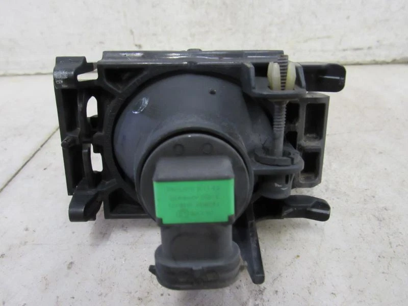 Luz antiniebla izquierda 10 11 12 13 14 15 16 17 18 19 LINCOLN MKT Foto 2 de 2