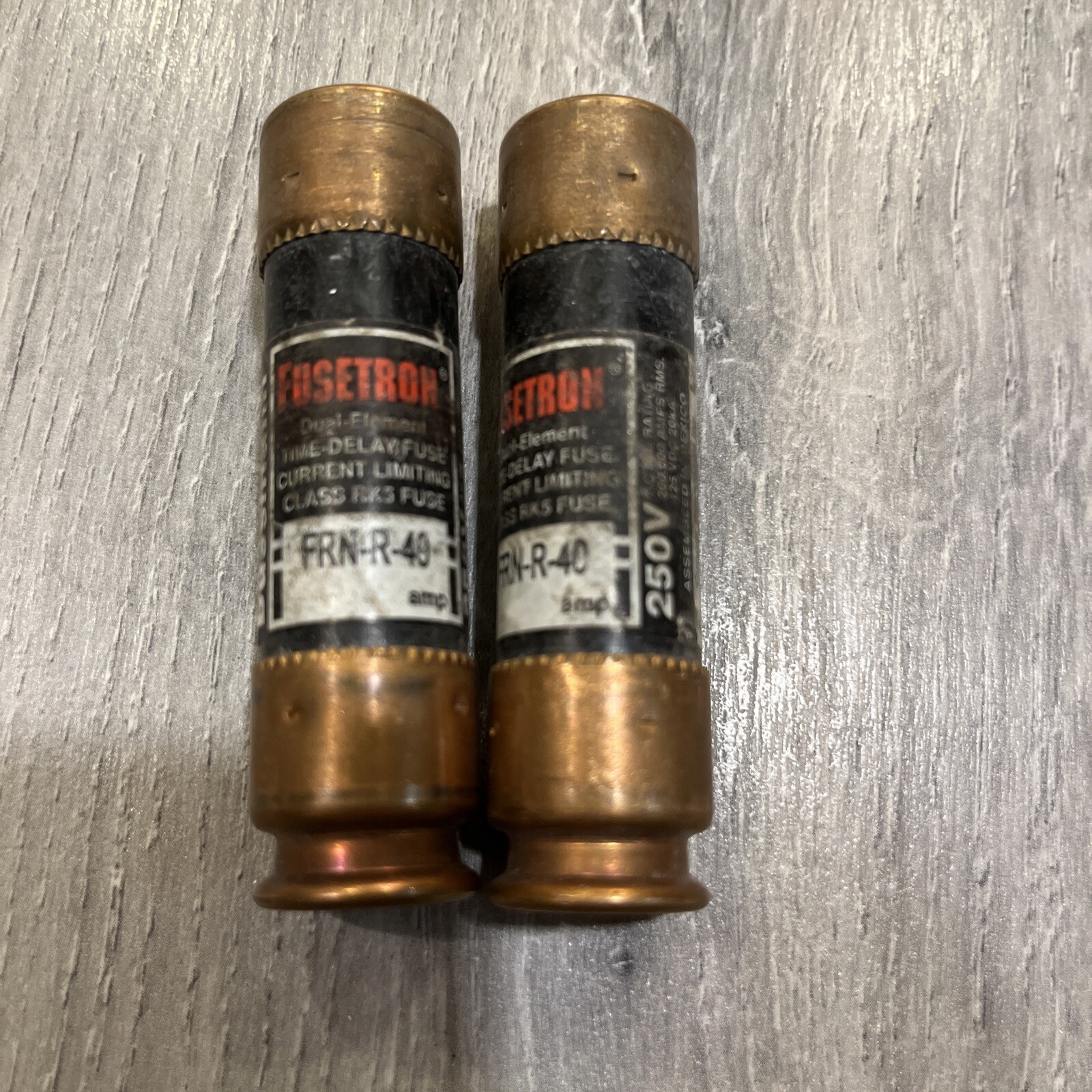 (2 Fuse) Bussmann FRN-R-40 40 Amp Fusetron Dual Element Current ...