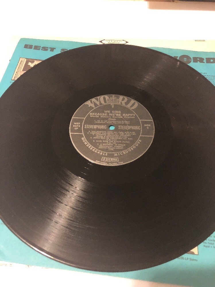 WORLD VISION KOREAN ORPHAN CHOIR We Sing Because We're Happy WORD