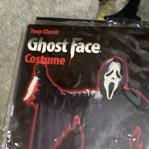 Fun World 2011 Scream 4 ghost face costume Teen Standard Mask, Robe & Belt New - Picture 2 of 6