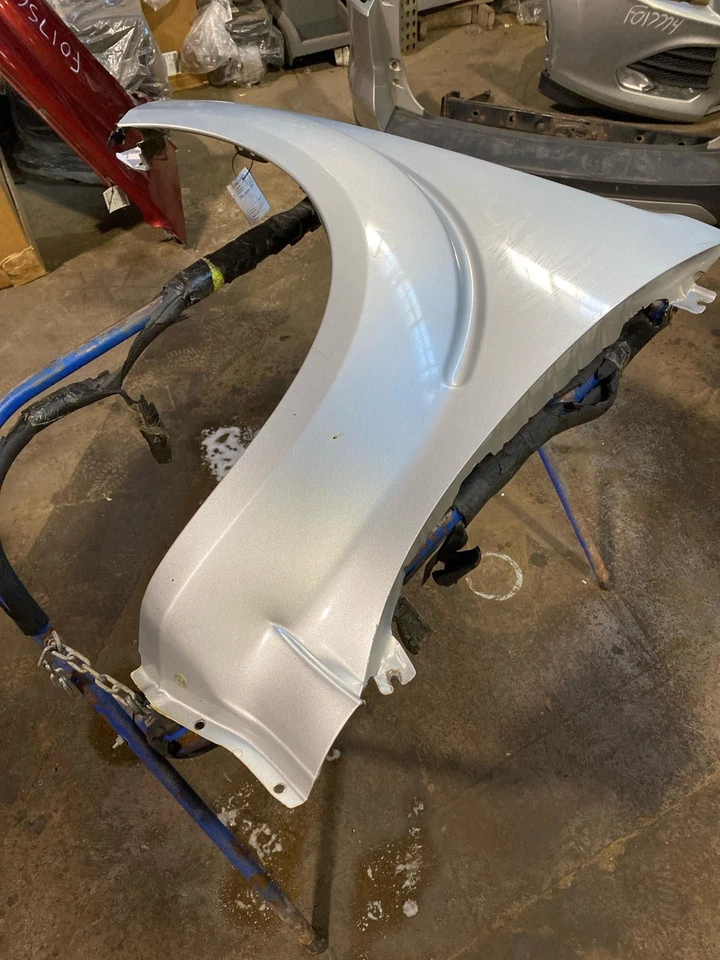 Used Front Left Fender fits: 2009 Nissan Frontier Front Left Grade A - Image 2 of 4