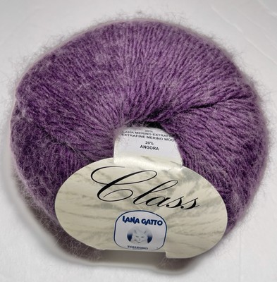 LANA GATTO CLASS YARN 1 Pk. COL 5232.  I combine shipping, read details