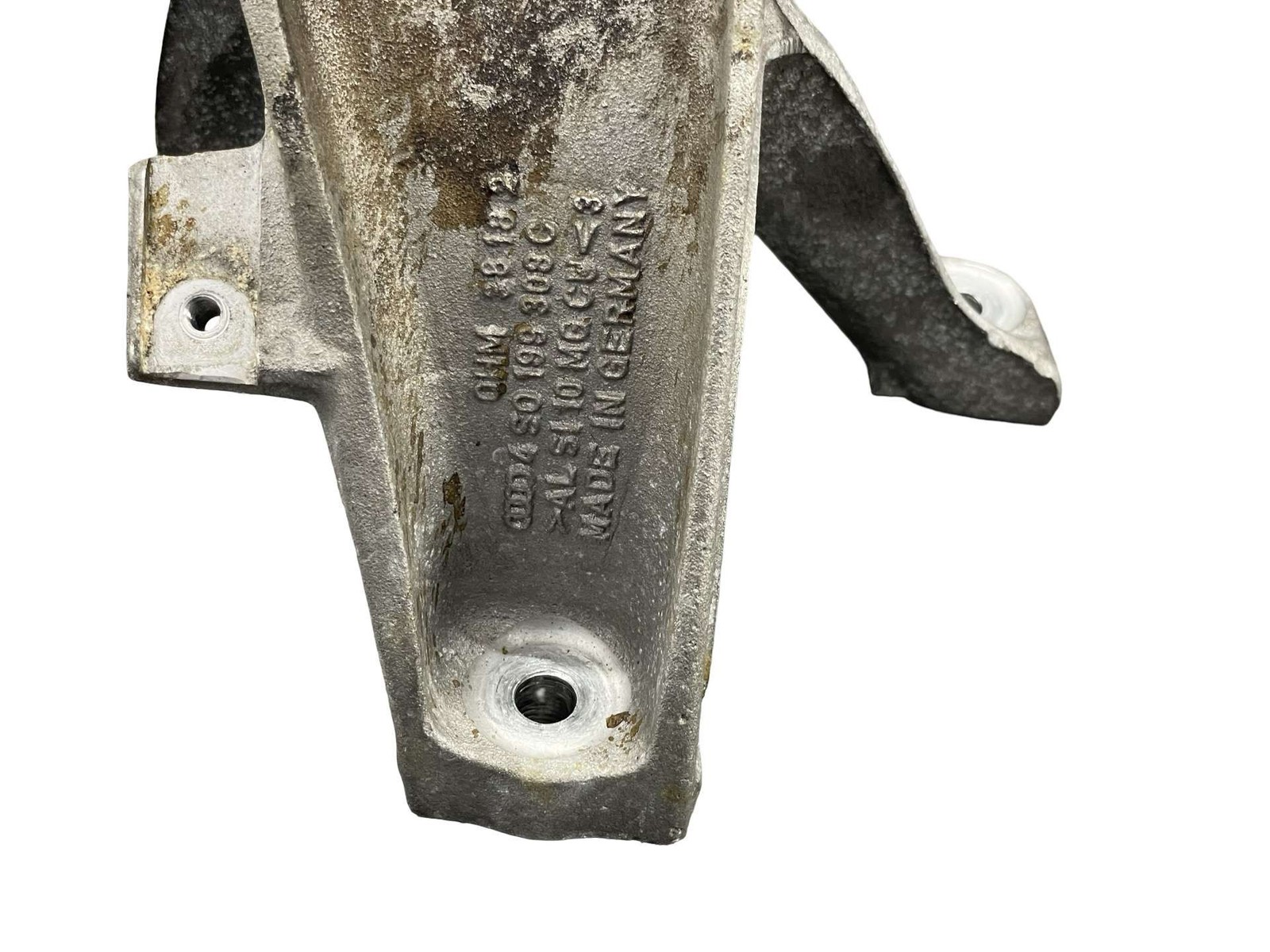 Lamborghini Huracan Right Mounting bracket