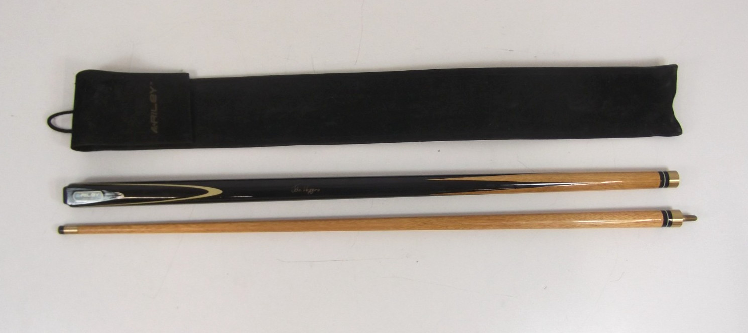 Riley 2 pc Snooker Cue John Higgins Signature Edition & Soft Case Exc. Cond. #W6