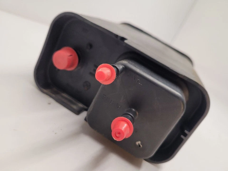 1997-2002 CHEVROLET S10 PICKUP Fuel Vapor Canister 17113328 97-02 - Image 3 of 4