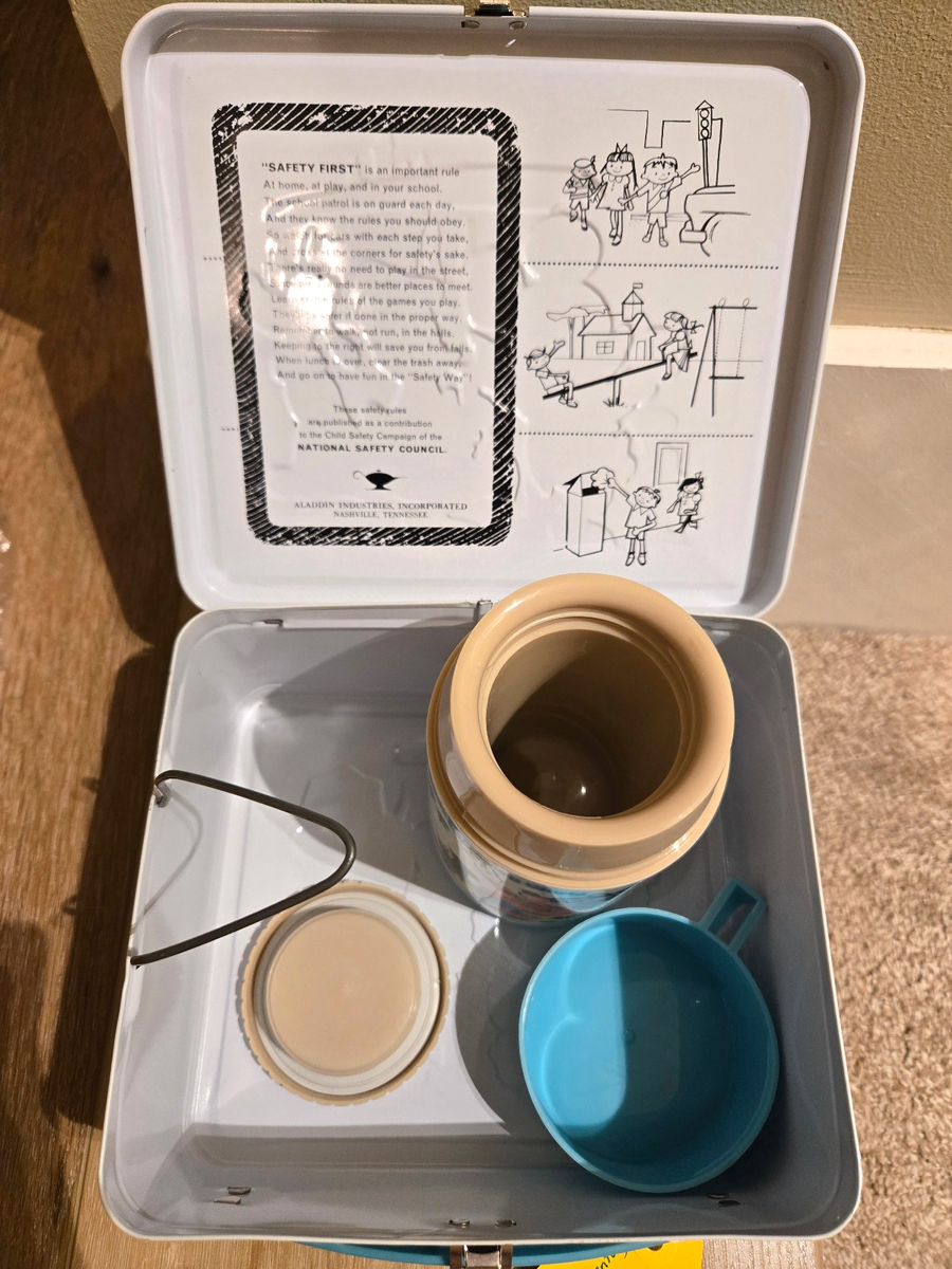 RARE - Vintage 1976 Walt Disney World Lunchbox With Matching