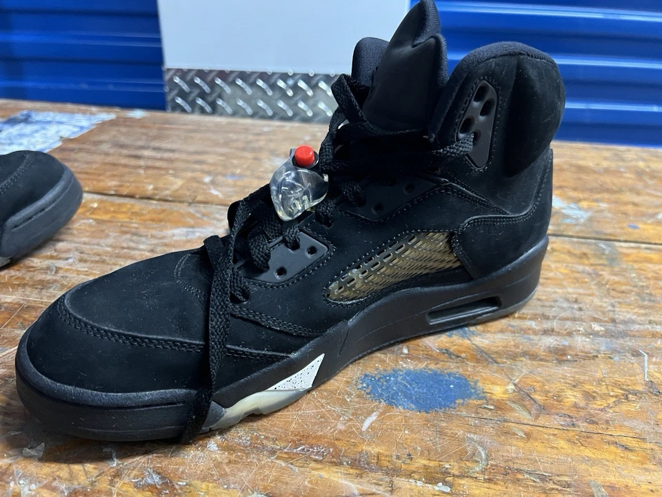 Talla 10.5 - Paris Saint-Germain x Air Jordan 5 Retro Negro Foto 3 de 4