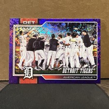 2026 Topps Series 1 PURPLE HOLO FOIL /250 SP Detroit Tigers Team Card #262💥