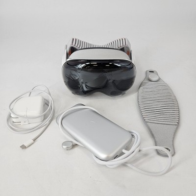 Apple Vision Pro VR Headset 256GB w/  Light Seal-33W/Dual Knit Band-M -Very Good