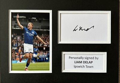LIAM DELAP SIGNED WHITE CARD IN A4 IPSWICH TOWN MOUNT DISPLAY