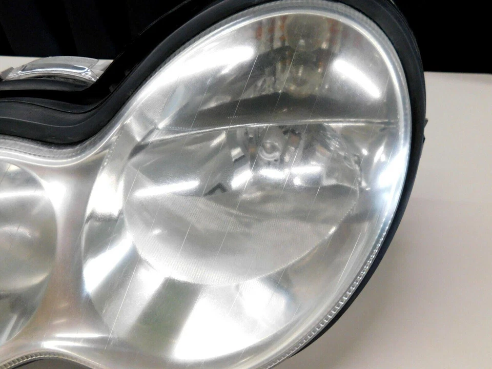 Farol esquerdo Mercedes Benz C W203 S203 C180 C200 C230 C240 C32 AMG - Imagem 3 de 4