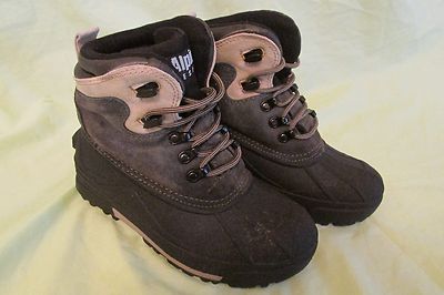Youth Boy's Alpine Design Rubber Hiking Winter Boots Khaki & Black Suede Size 3 